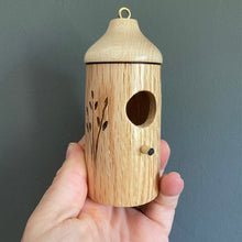 Cargar imagen en el visor de la galería, Libiyi Wooden Hummingbird House - Libiyi