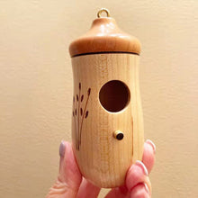 Cargar imagen en el visor de la galería, Libiyi Wooden Hummingbird House - Libiyi