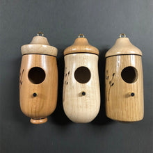 Laden Sie das Bild in den Galerie-Viewer, Libiyi Wooden Hummingbird House - Libiyi