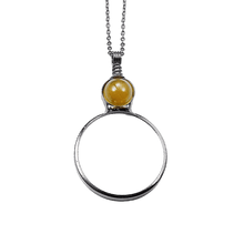 Laden Sie das Bild in den Galerie-Viewer, Libiyi Magnifying Glass Necklace - Libiyi