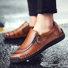 Cargar imagen en el visor de la galería, Libiyi Men Hand Stitching Zipper Slip-ons Leather Shoes - Libiyi